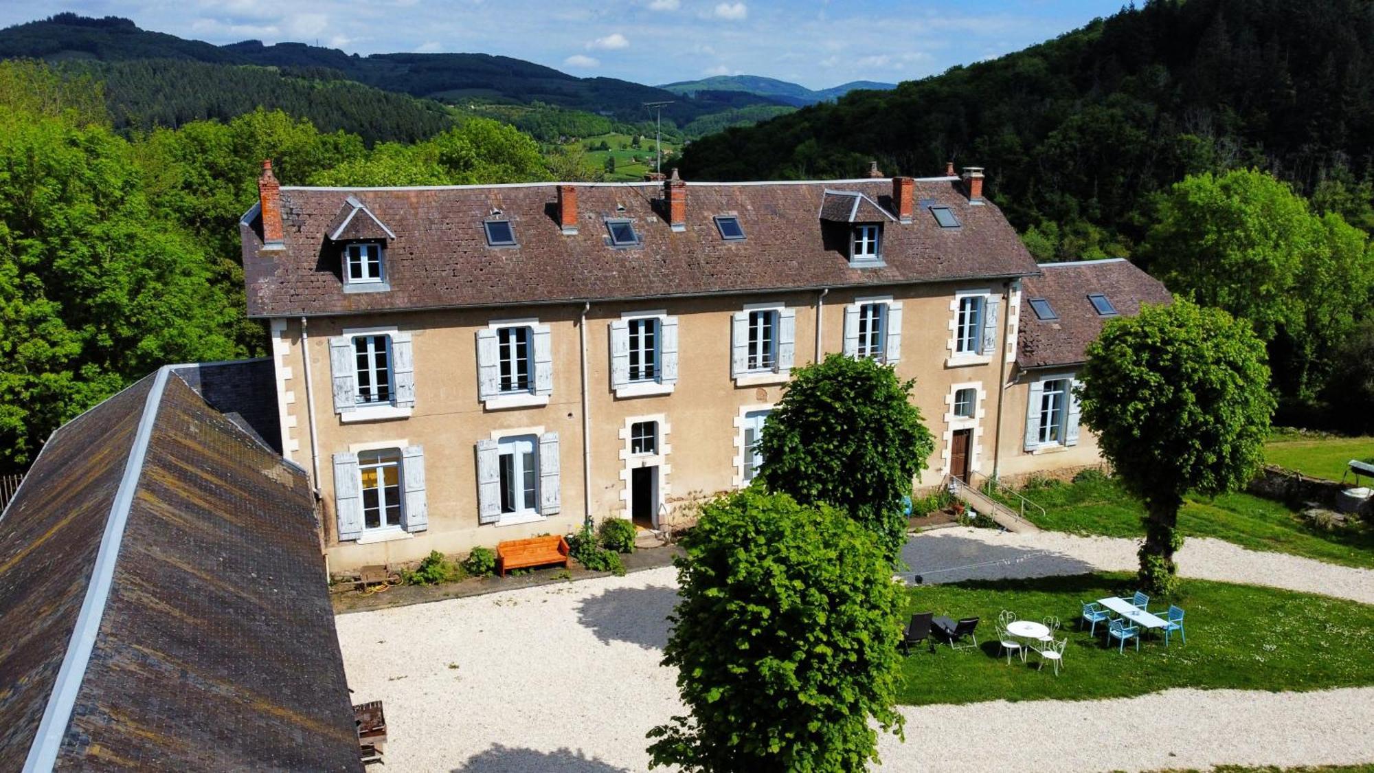 L' Ancienne Ecole Du Morvan Larochemillay Esterno foto